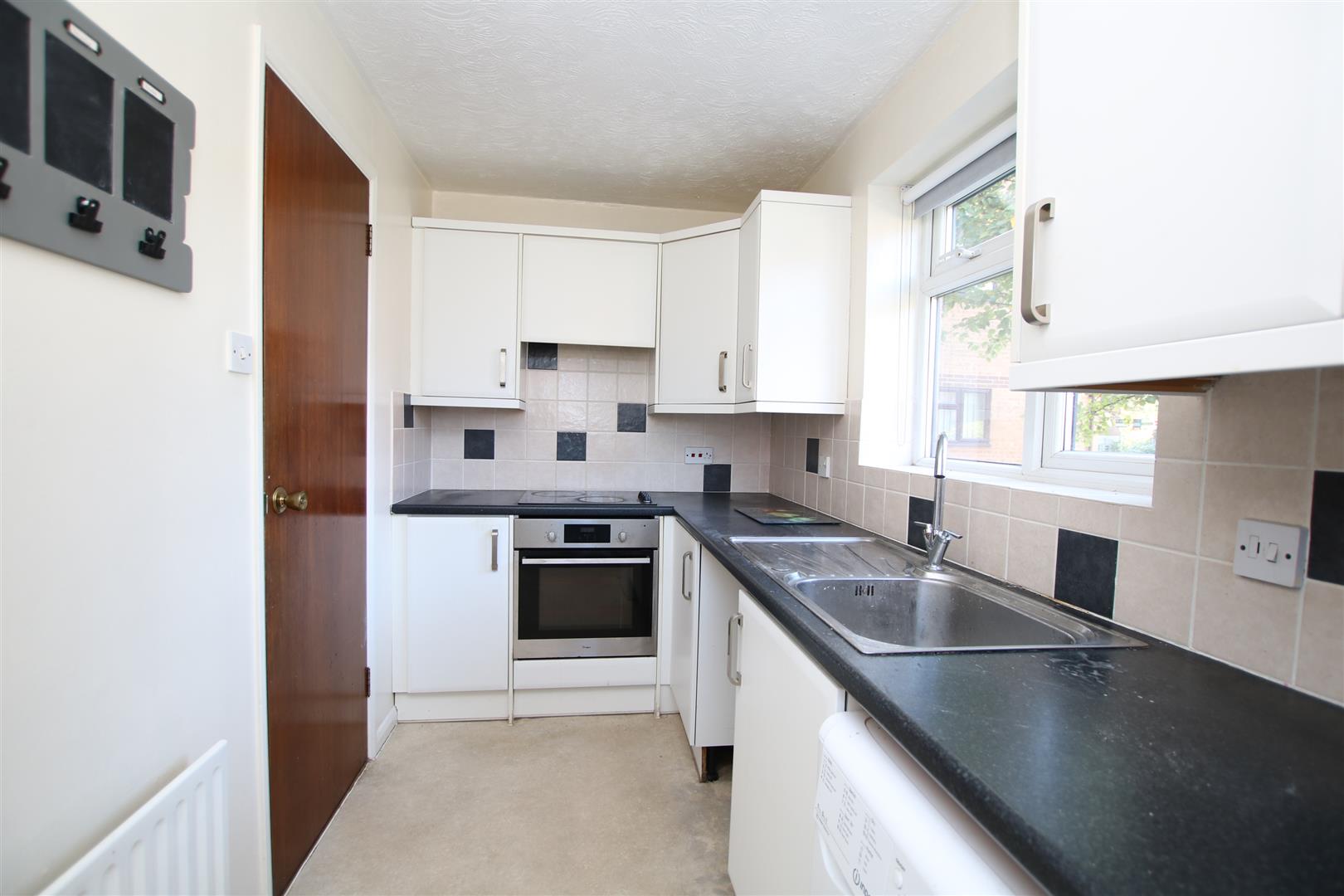 Tanyard Close, Horsham